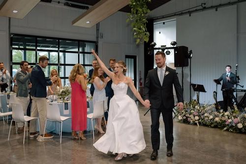 Bailey and Tyler's Cool Pastels at Retreat 21 Best Wedding Florist Ohio