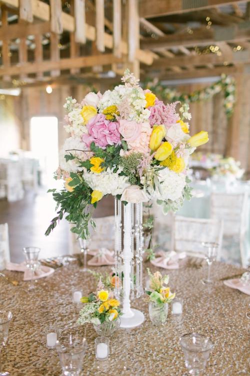 Sunny Pastels at Jorgensen Farms Best Wedding Florist Ohio