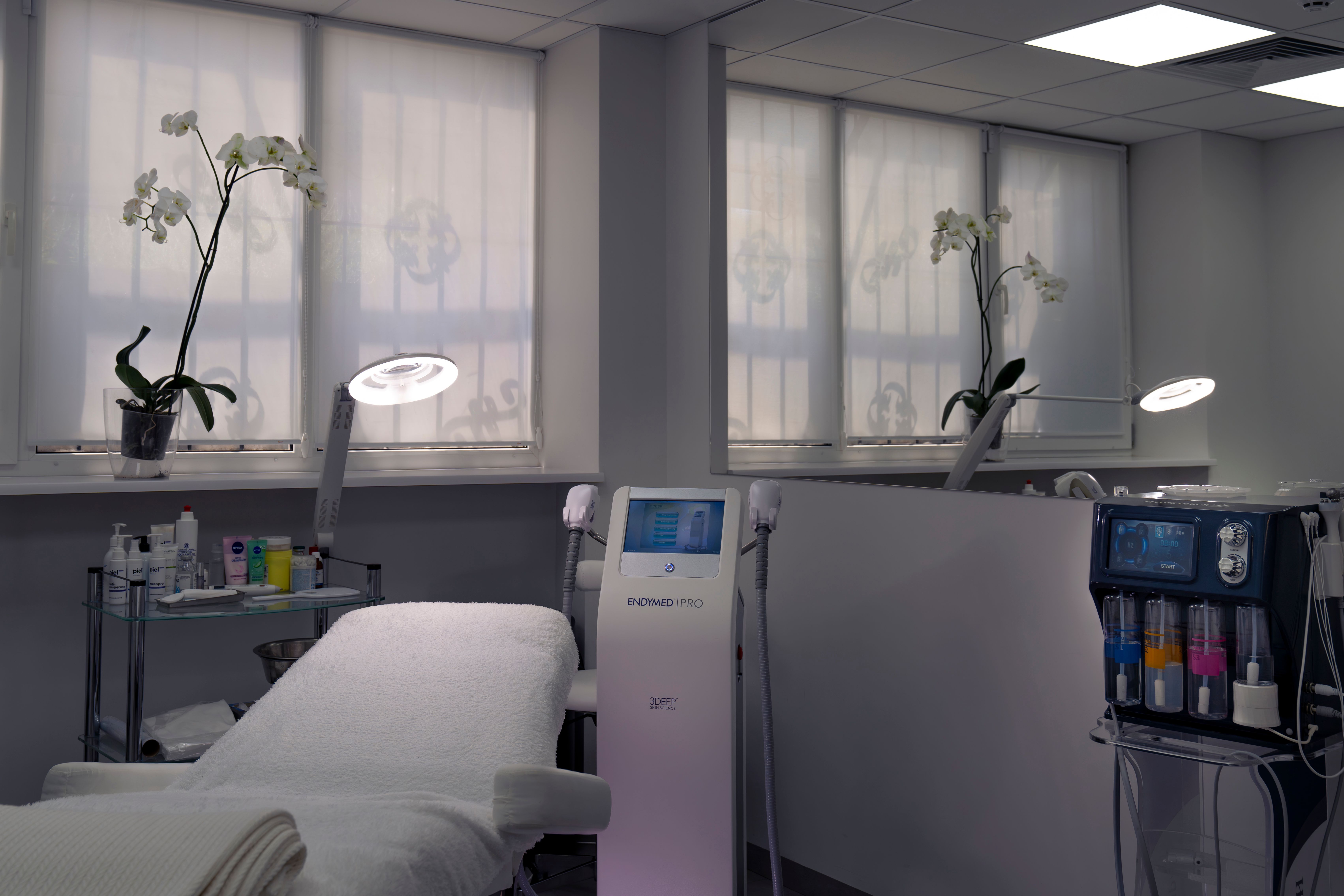 Lumecca IPL — ефективне видалення пігментації, судинних зірочок і фотостаріння шкіри в Києві