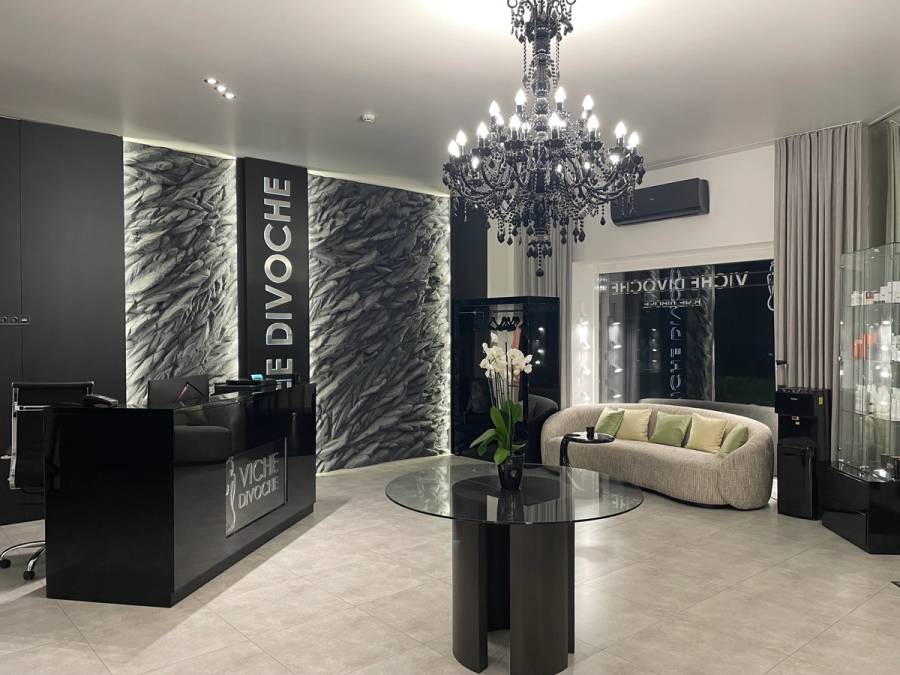 Ласкаво просимо у Viche Divoche — простір, де краса починається зі спокою.