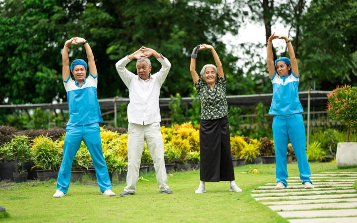 Elderly care PLUS