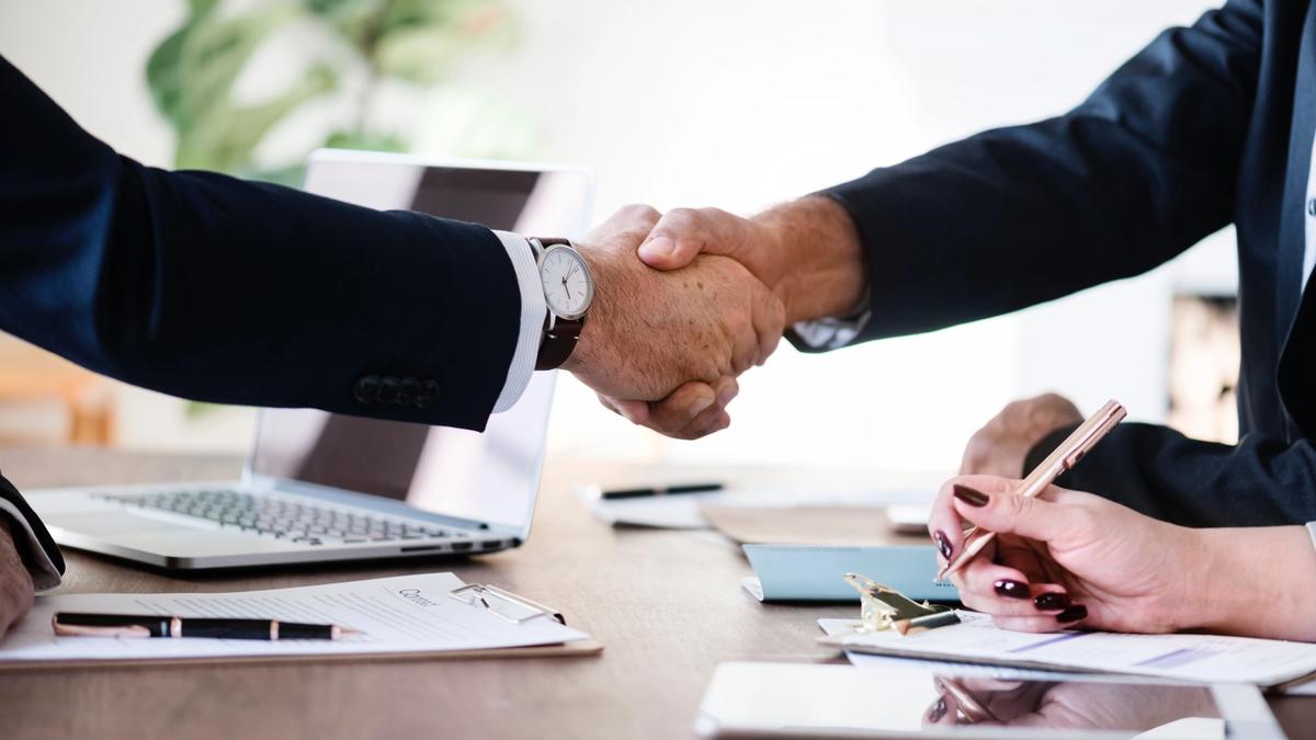 Schikking vs. Rechtsgang in de financiële sector