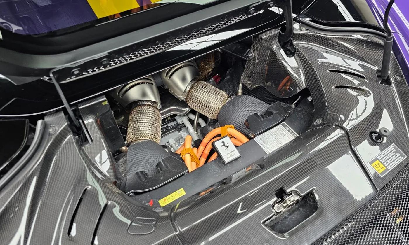 Ferrari 296 GTS 3.0 V6, photo 4