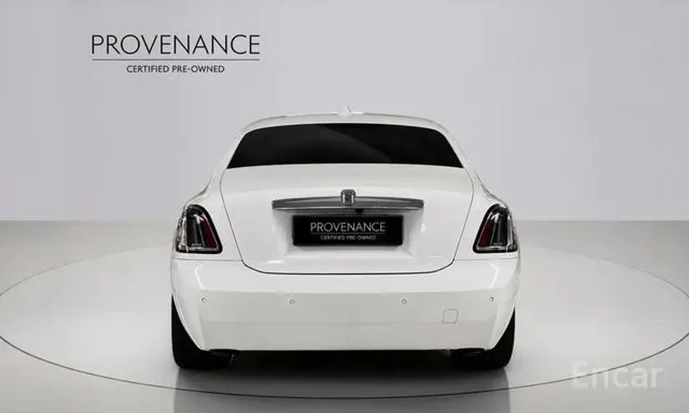 Rolls-Royce Ghost 6.7 EWB V12, фото 4