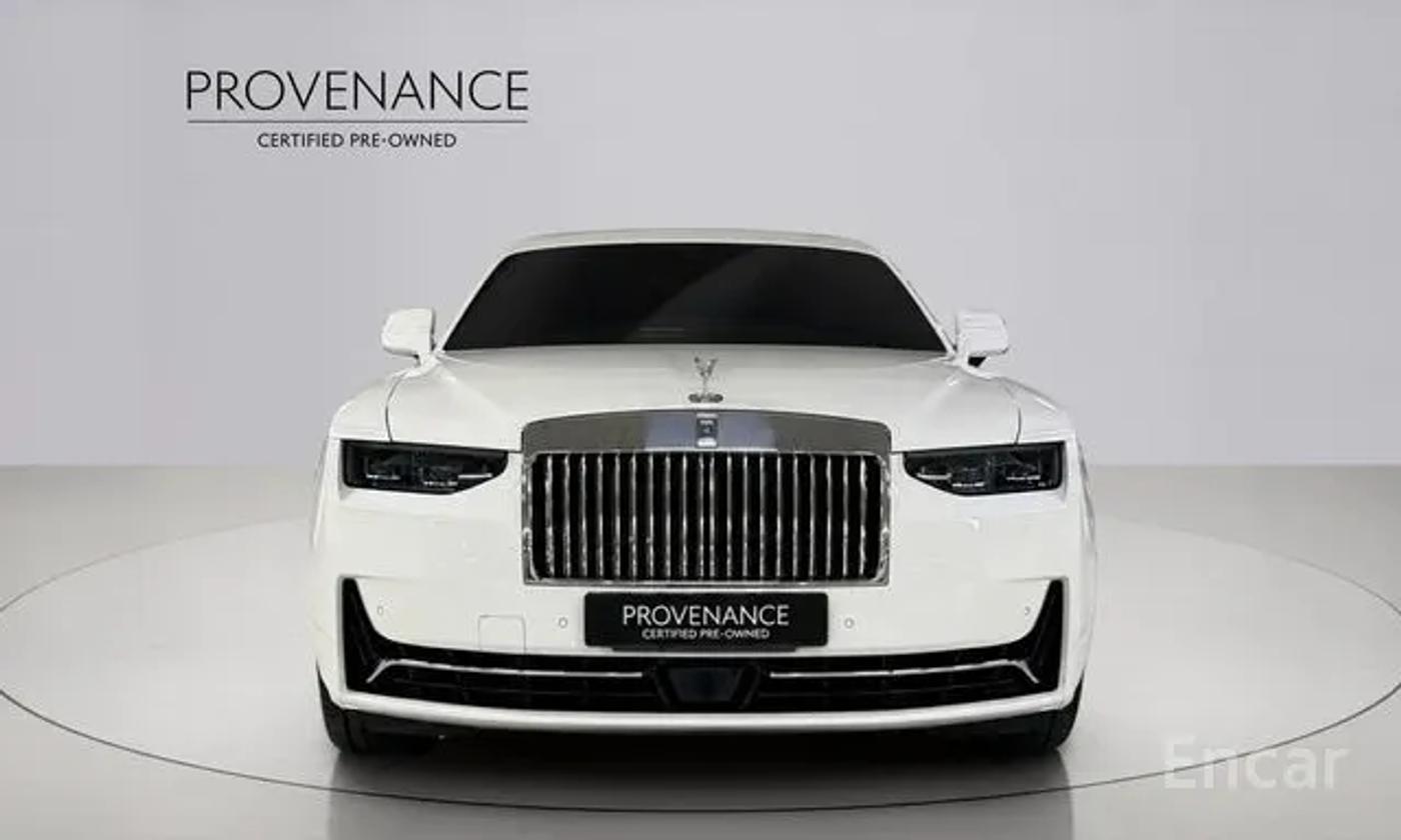 Rolls-Royce Ghost 6.7 EWB V12, фото 3