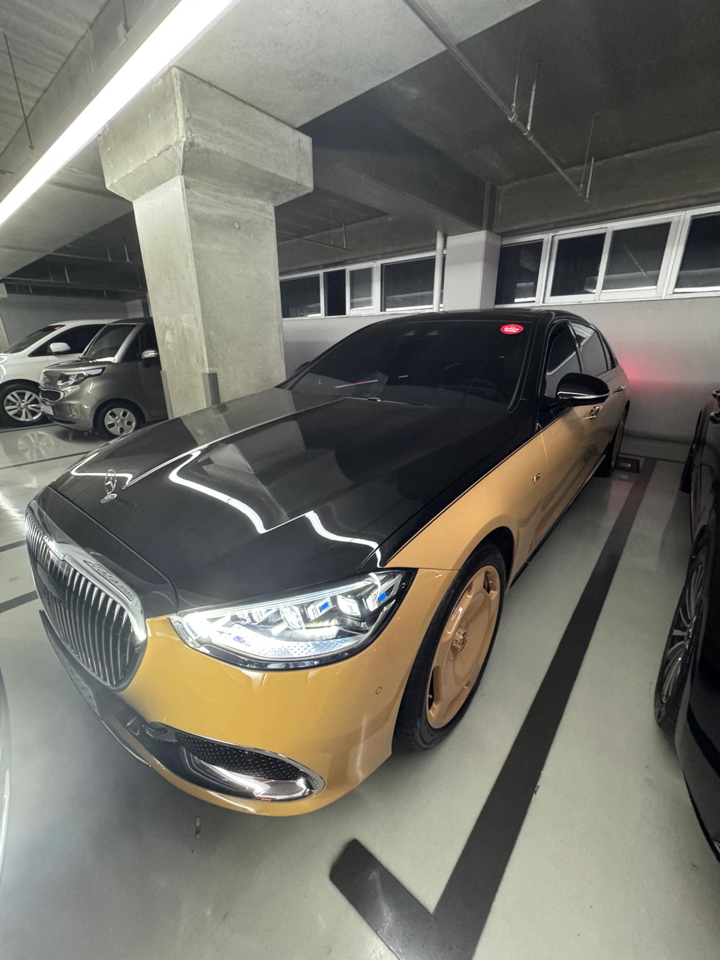 Maybach S680 Virgil Abloh