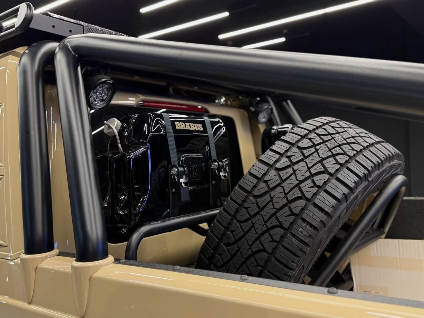 Brabus XLP800 6x6 Adventure, фото 5