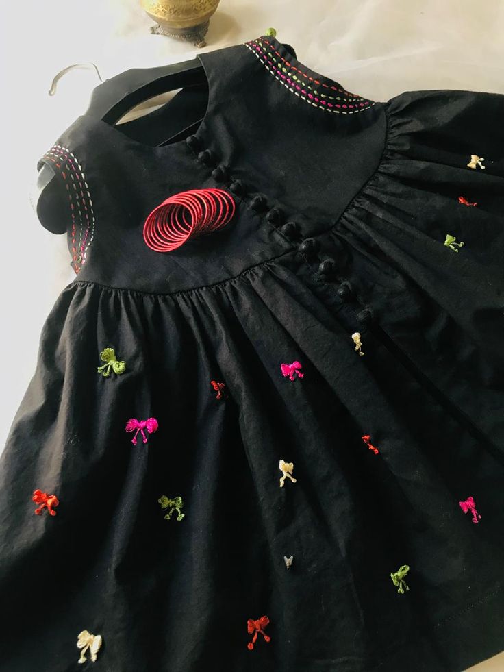 2 pcs  black baby girl dress