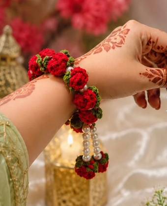 Handmade Crochet Rose Floral gajra Set with Pearl Tassels