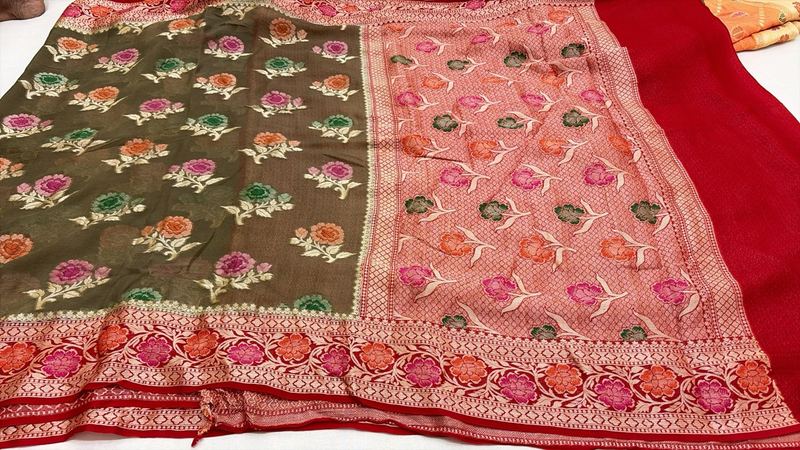 Sea Green Khaddi Chiffon, Printed Pallu — detail
