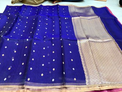 Champagne Pure Tissue with Zari Border — photo 4