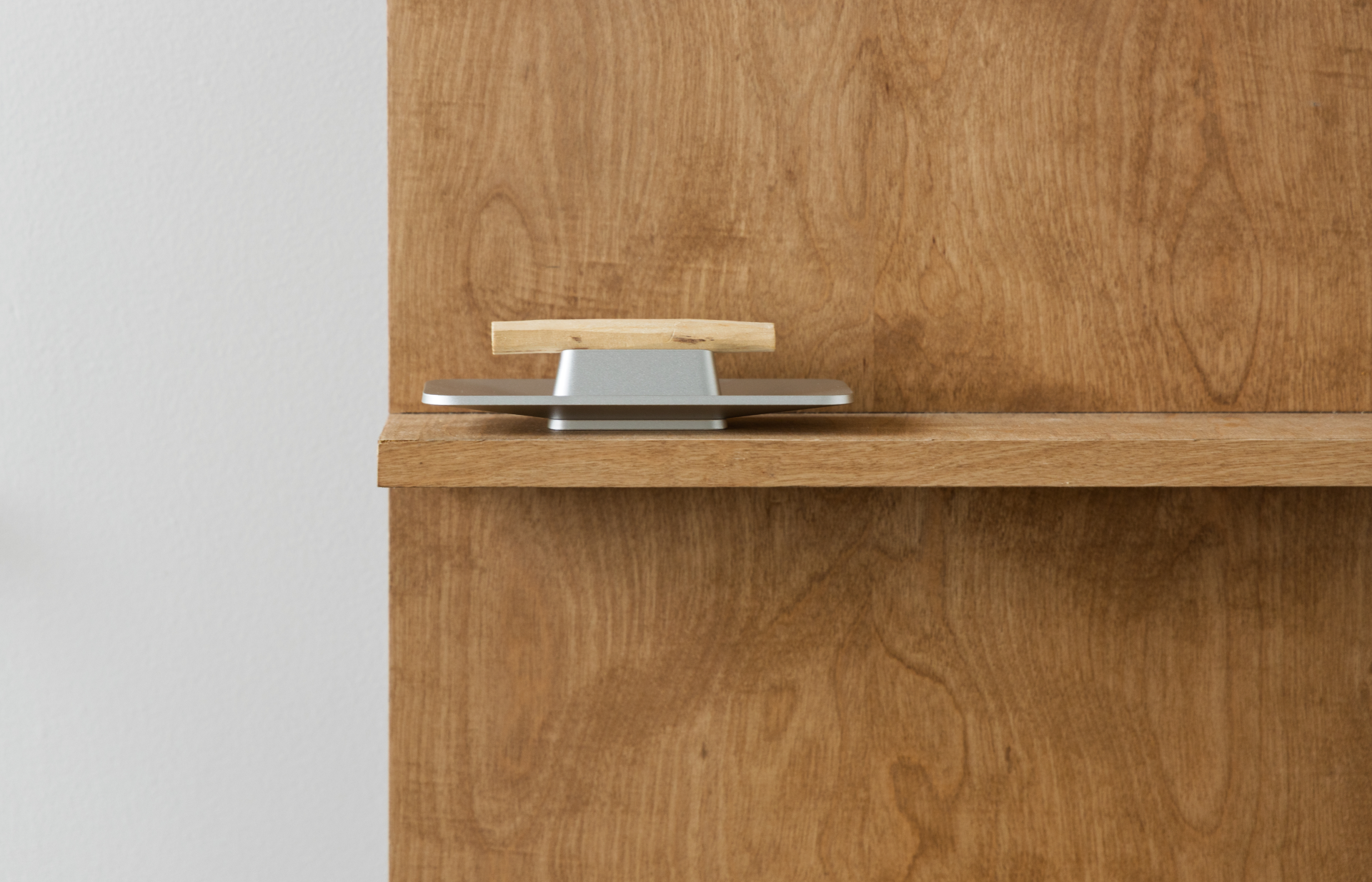 Mesa Palo Santo Holder