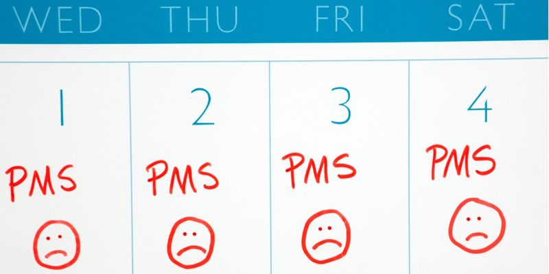 Kalender hvor dagene med PMS er noteret ned.