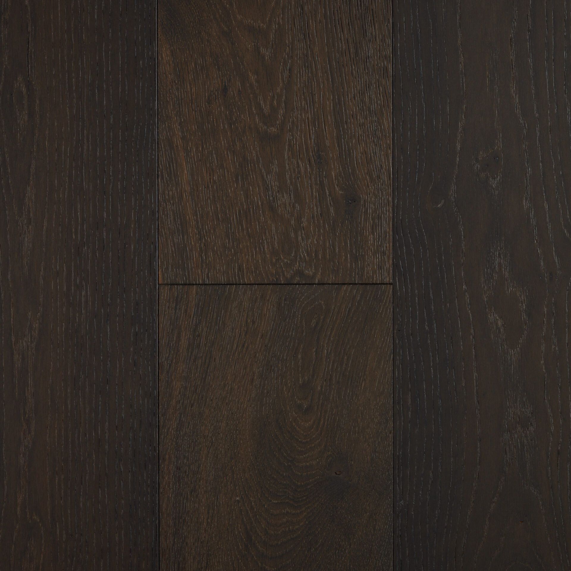 Wide Plank Black Fox 21mm engineered European Oak flooring colour and grain sample.