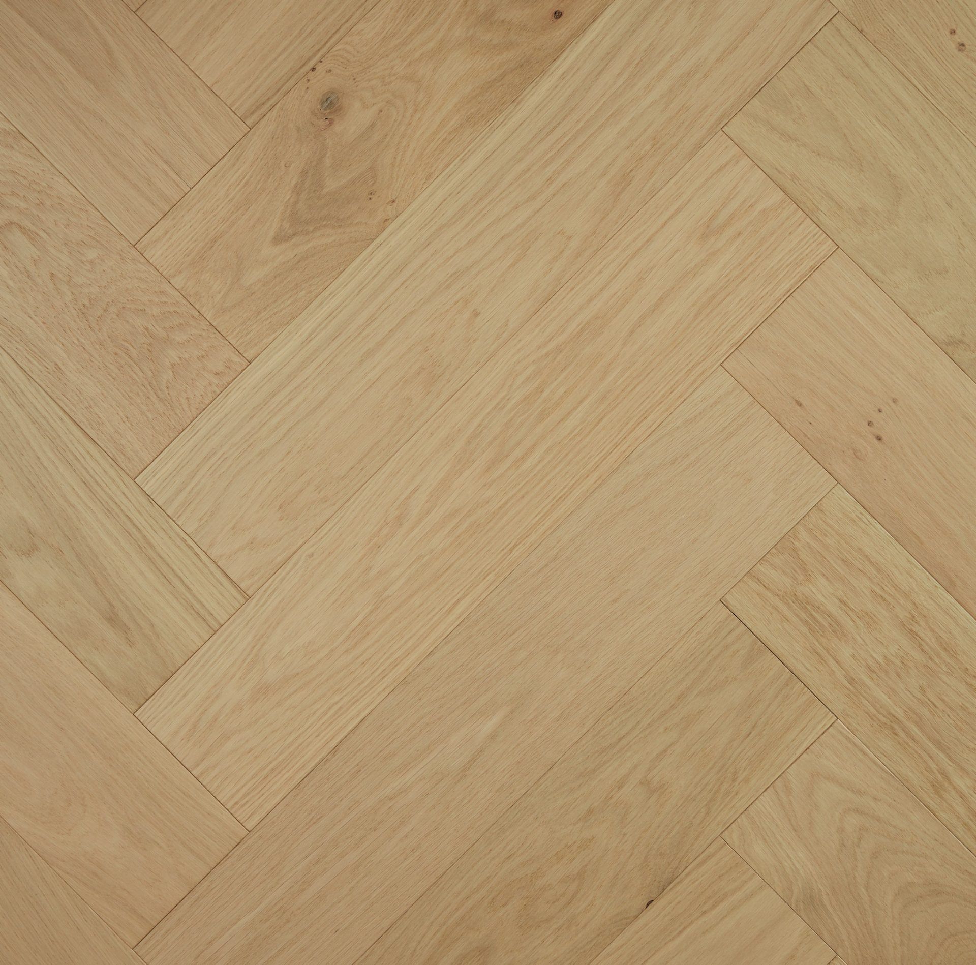 Herringbone Shore Break engineered European Oak flooring colour and grain sample.