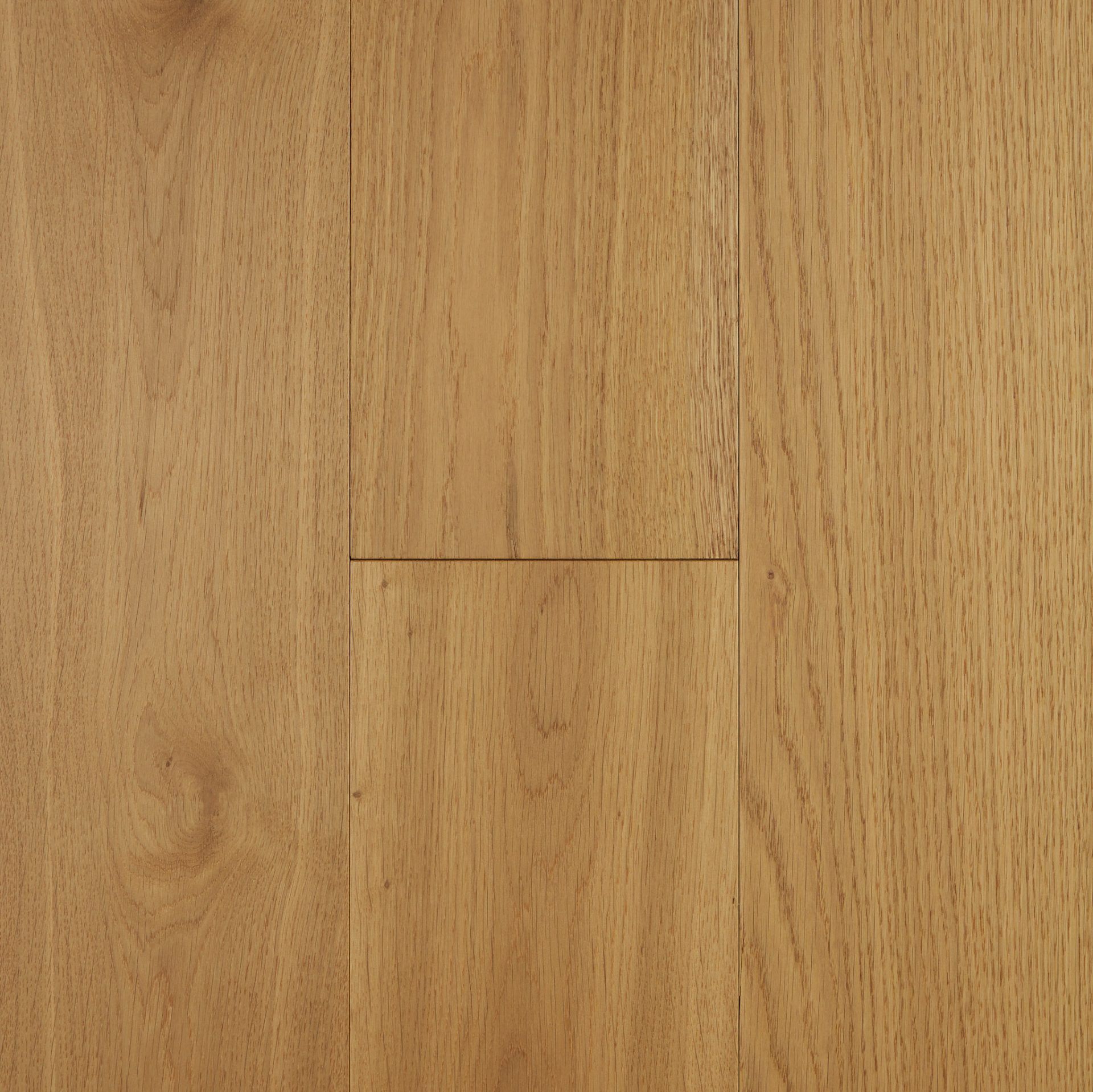 Harbourside 190mm Plank engineered European Oak flooring colour and grain sample.