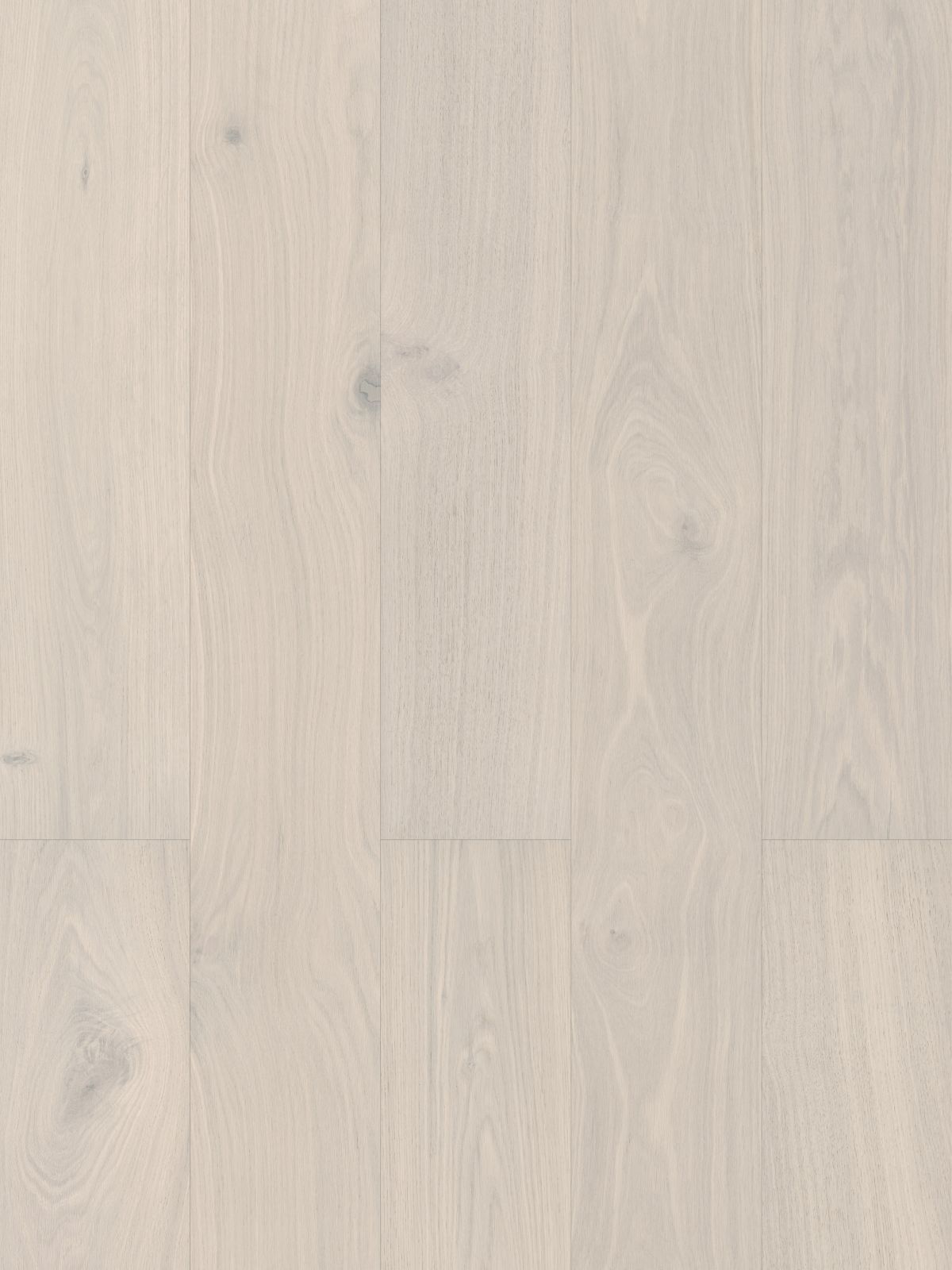 Chantilly White engineered european oak flooring colour and grain sample.