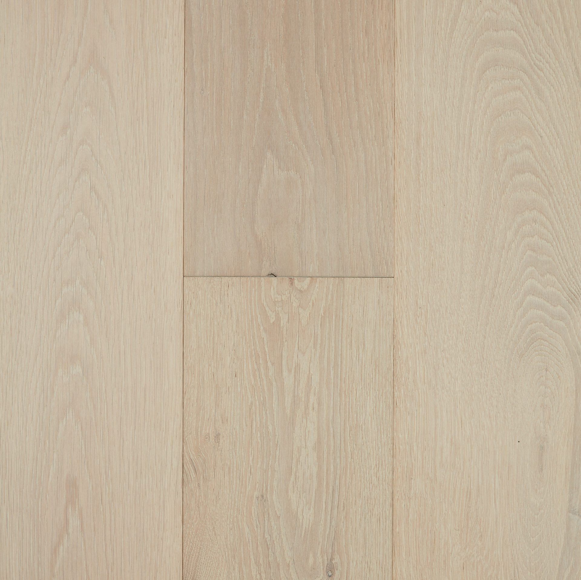 Manor Grey engineered European Oak flooring colour and grain sample.