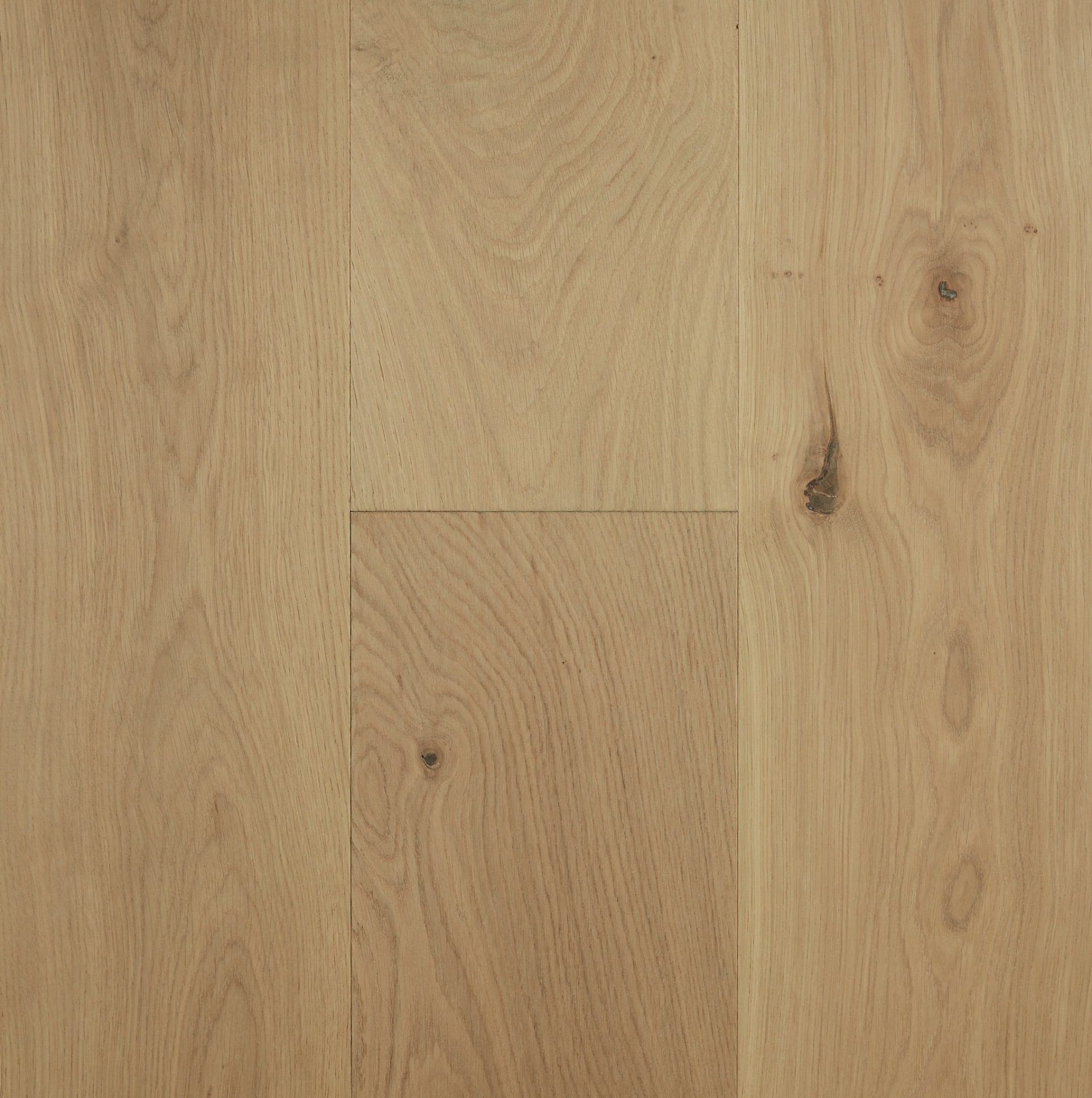 Straw engineered European Oak flooring colour and grain sample.