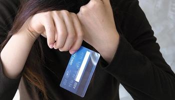 Upadłość konsumencka – wsparcie w procesie oddłużania osób fizycznych