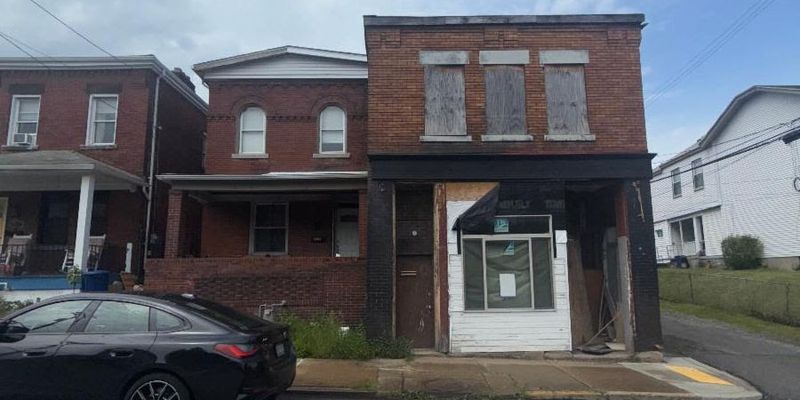 611 Lincoln Ave Liberty, Pa 15206