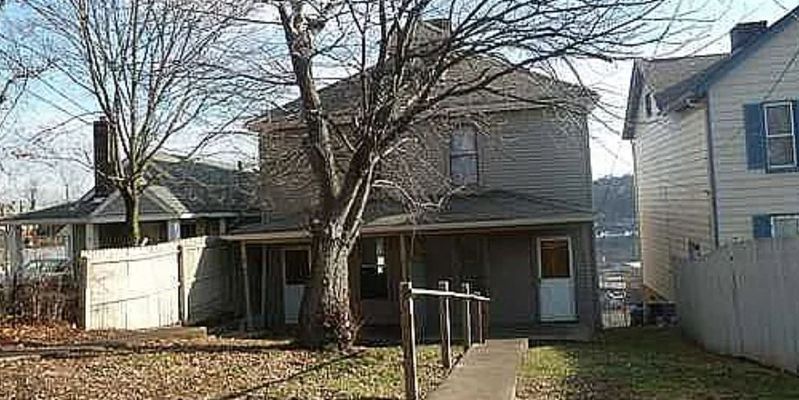 4-6 Charles St, Dravosburg, PA 15034