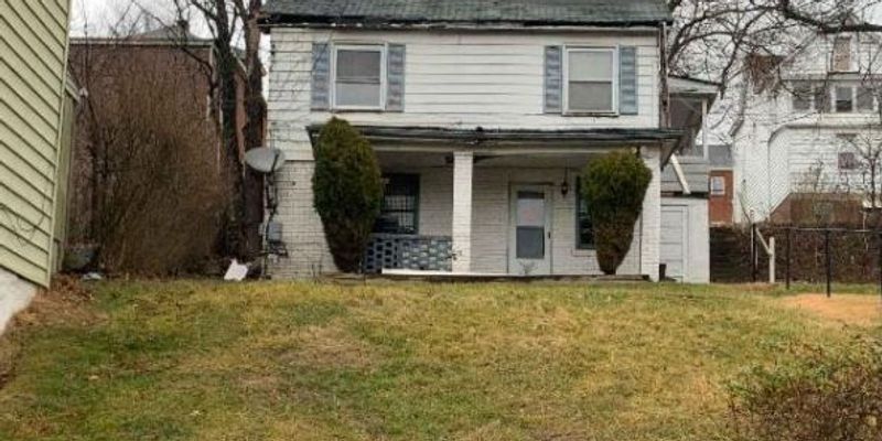 130 Fairview Ave, East Pittsburgh, PA 15112