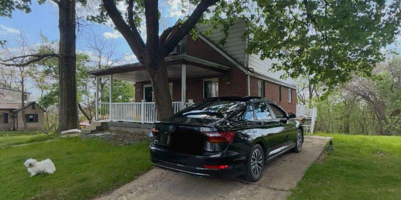 62 Highland View St. Pittsburgh, PA 15235 - UNDER CONTRACT