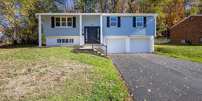 476 Fielding Dr, Pittsburgh, PA 15235