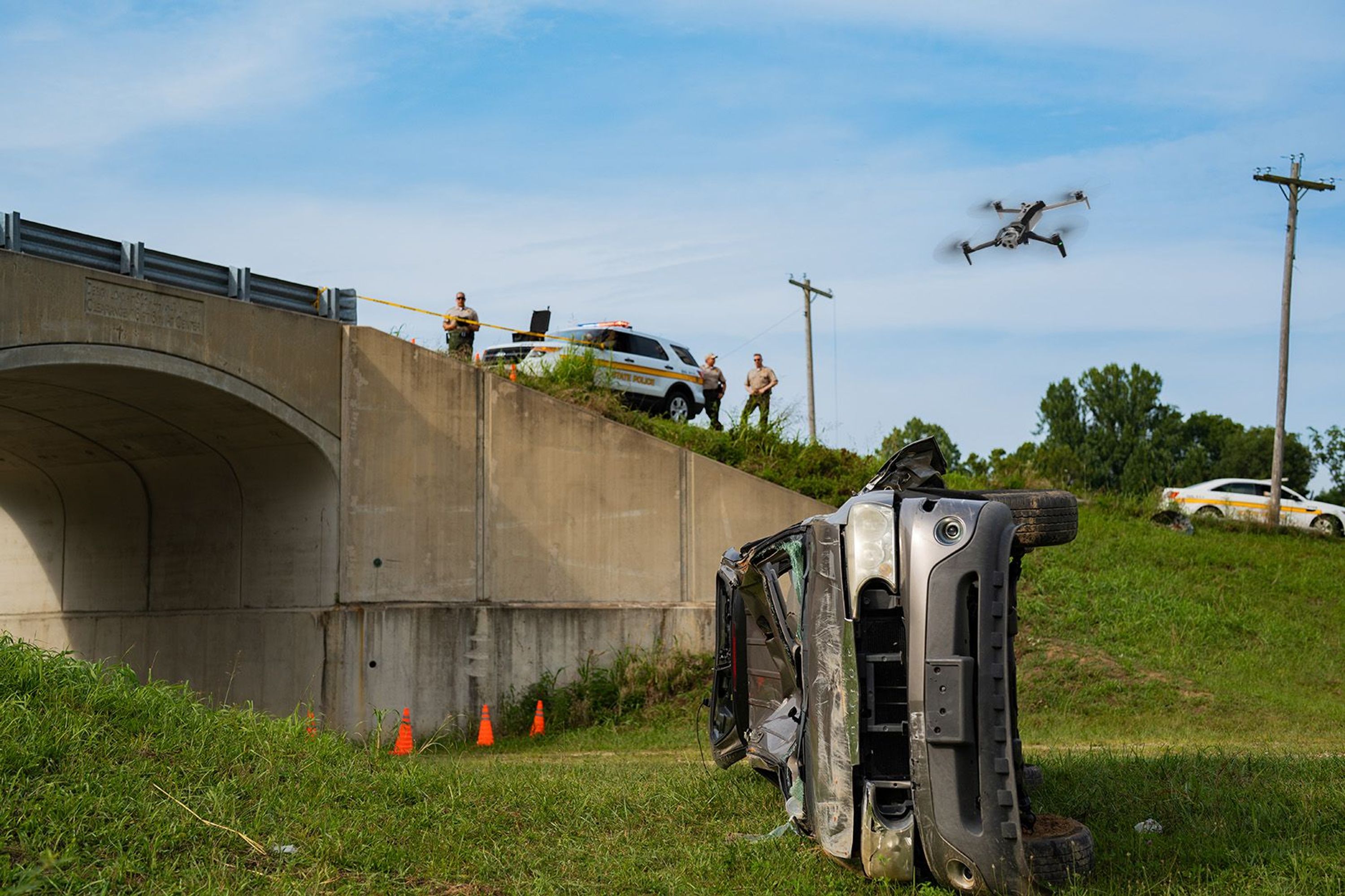 Skydio drone documenting crash scene using 3D Scan software