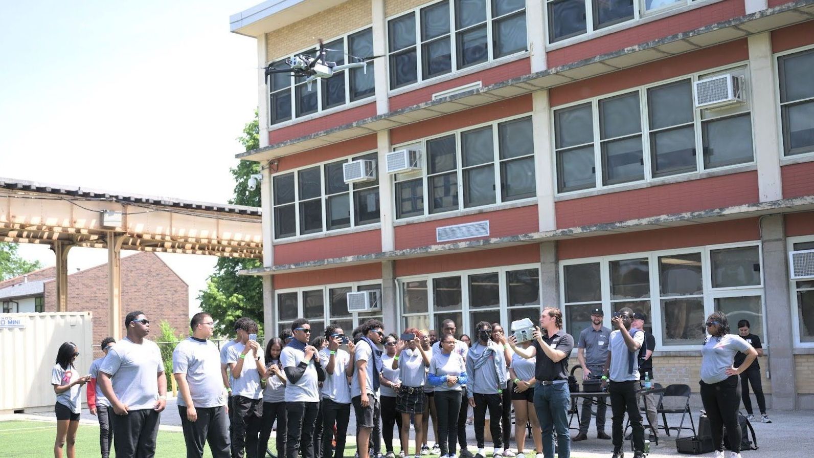 students getting instruction to fly Skydio drones