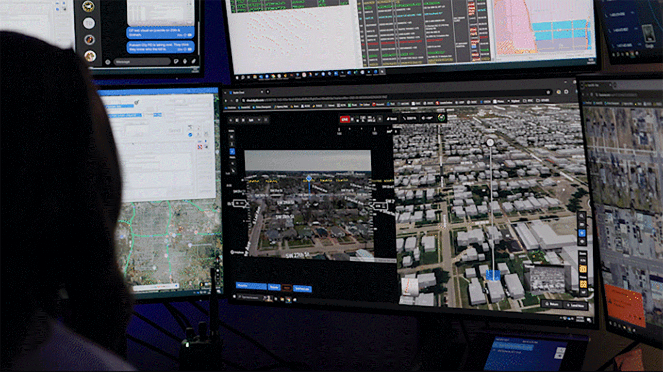 Skydio DFR Command software with street overlays