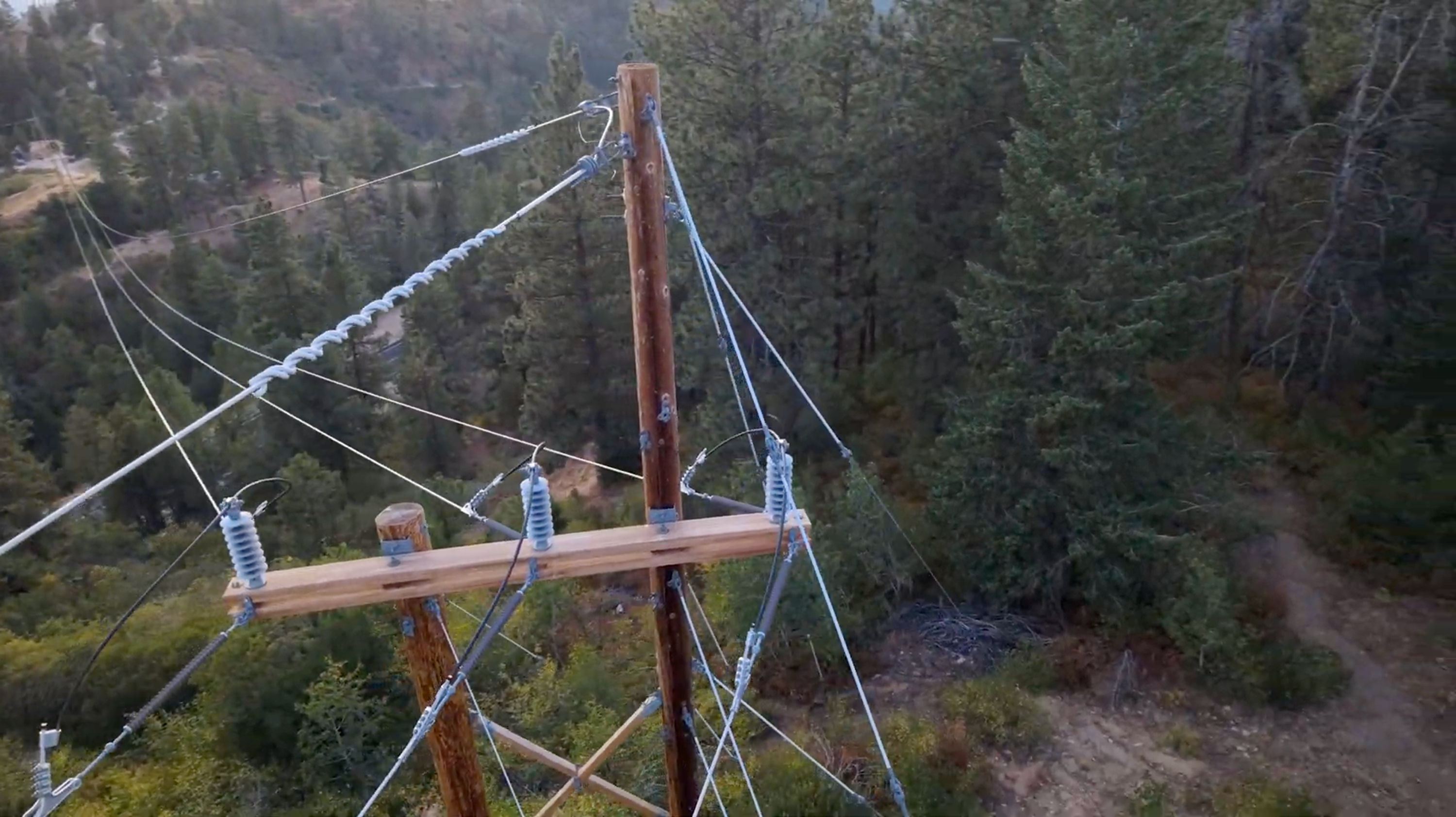 image of utility distribution network – electrical lines captured from a Skydio inspection drone