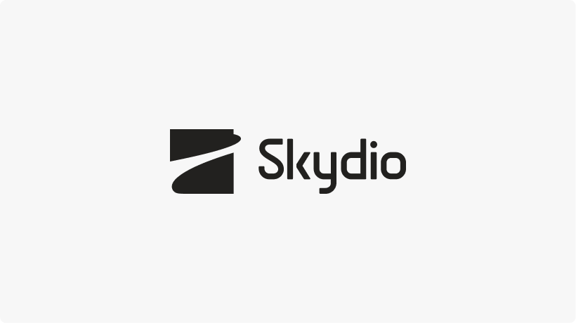 Skydio black logo on white