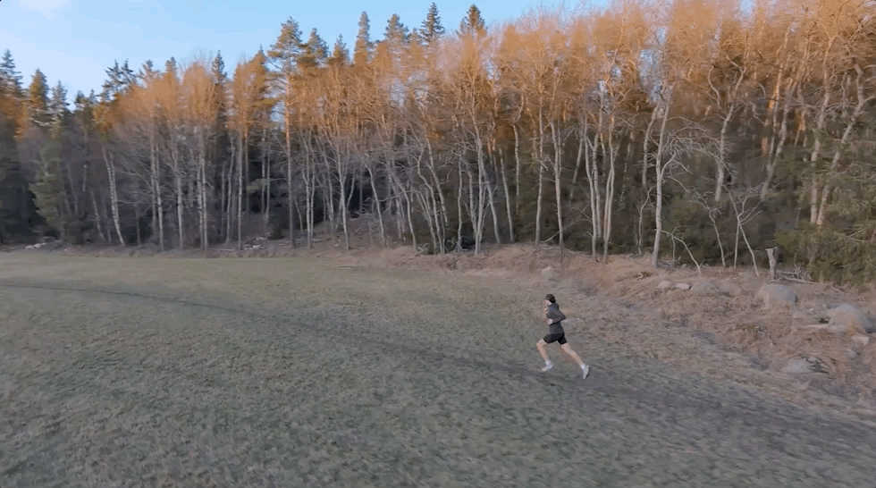 Alexander Holmblad running with Skydio 2