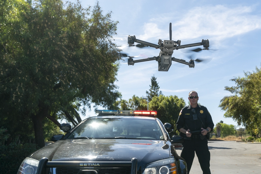 autonomous skdyio drone x2 police law enforcement officer