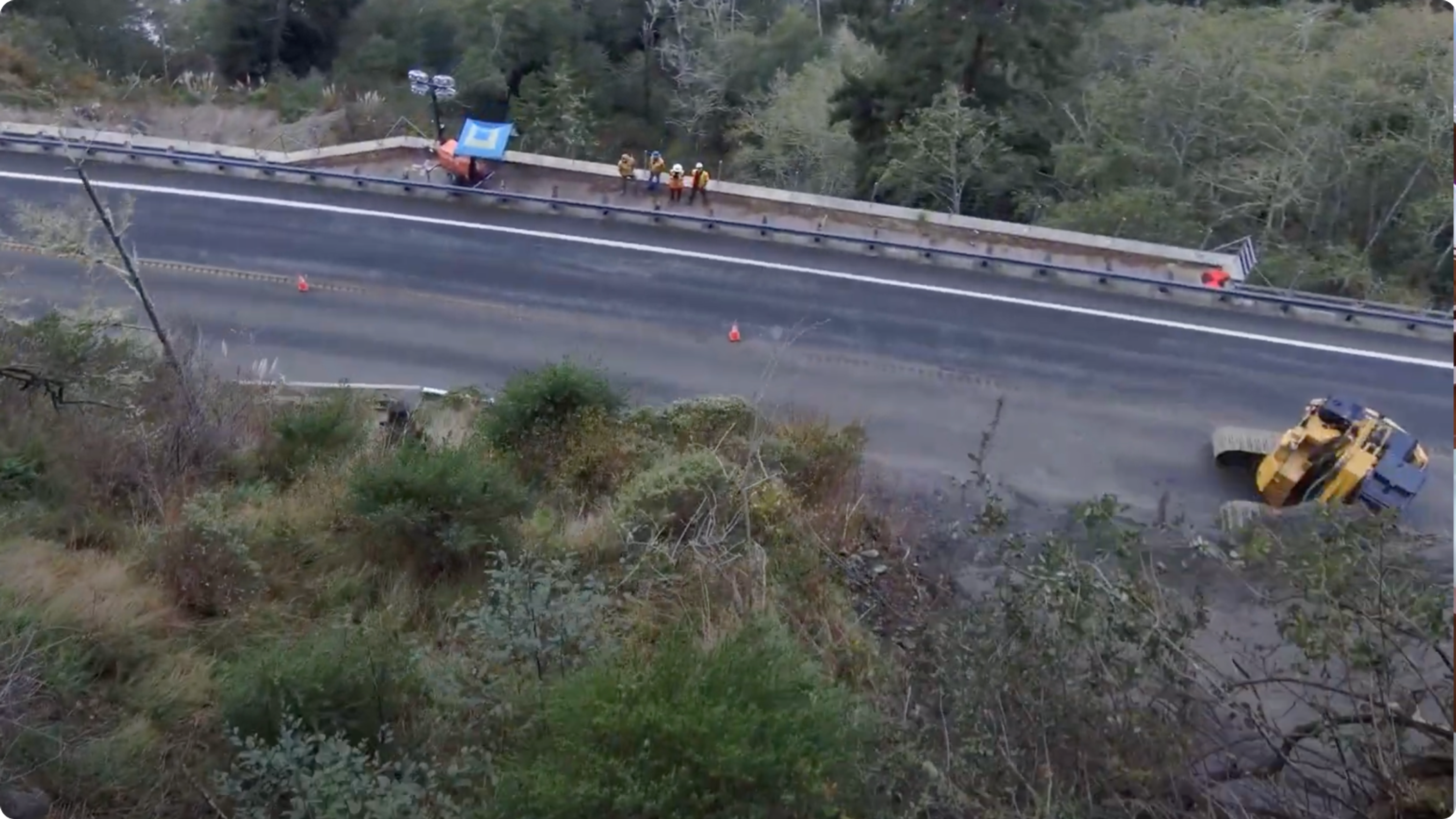 Skydio X10 3D scanning landslide onto highway in California