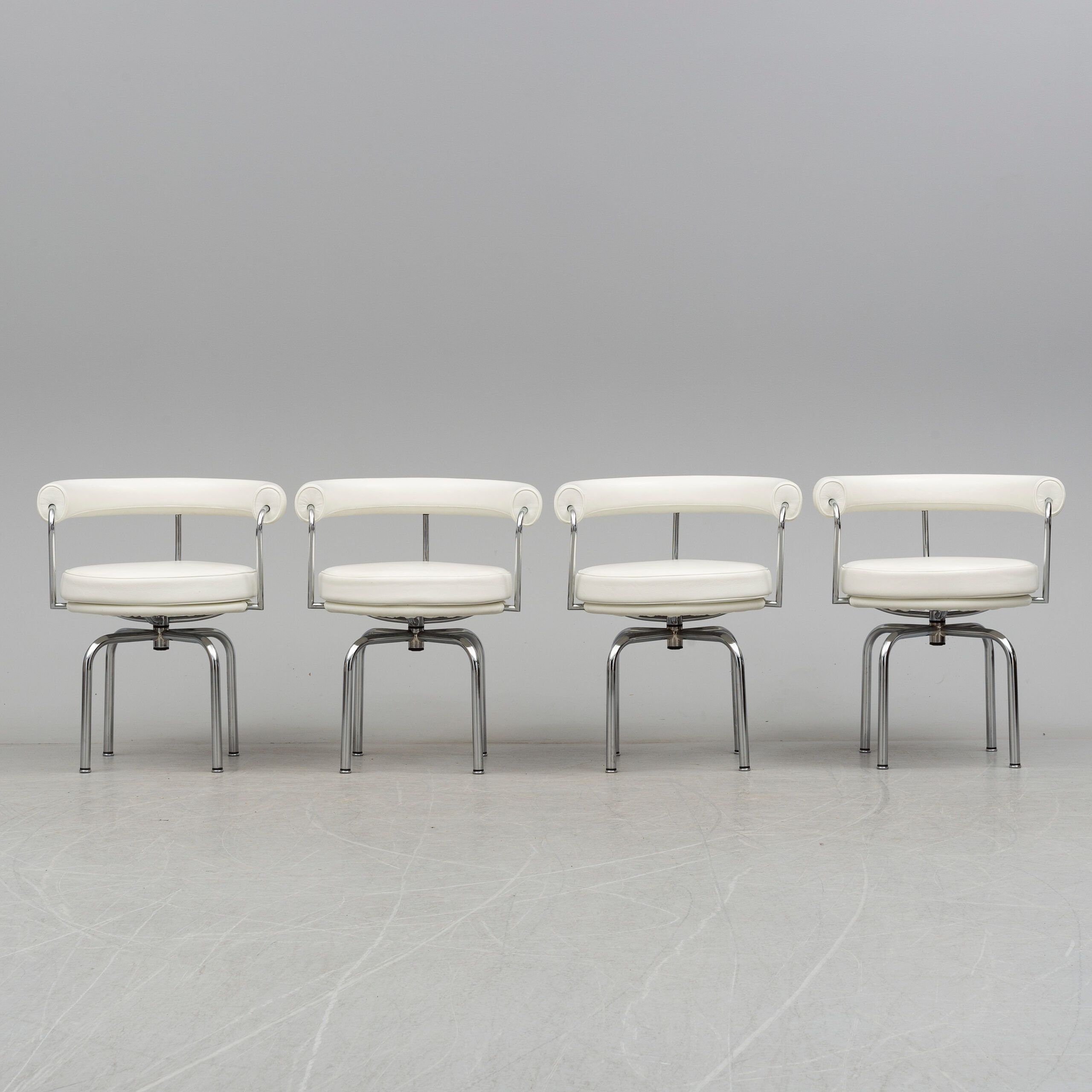 Perriand LC7