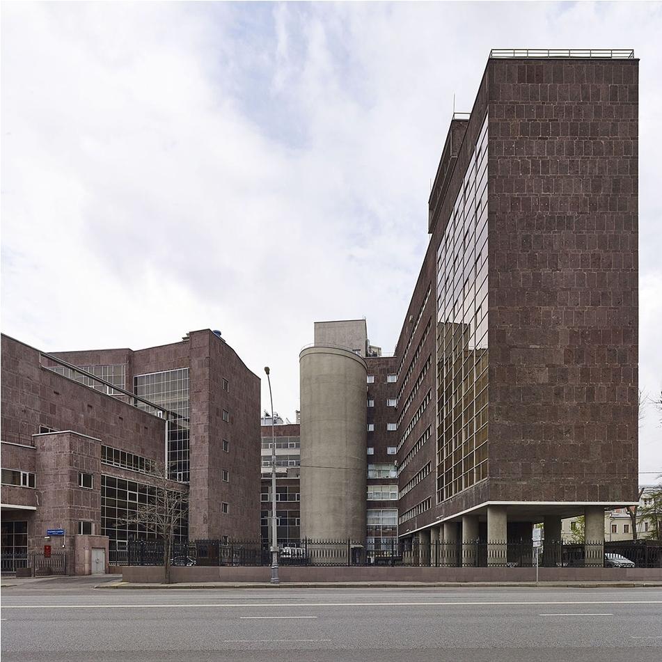 The Tsentrosoyuz building in Moscow, stone-clad façade along the street