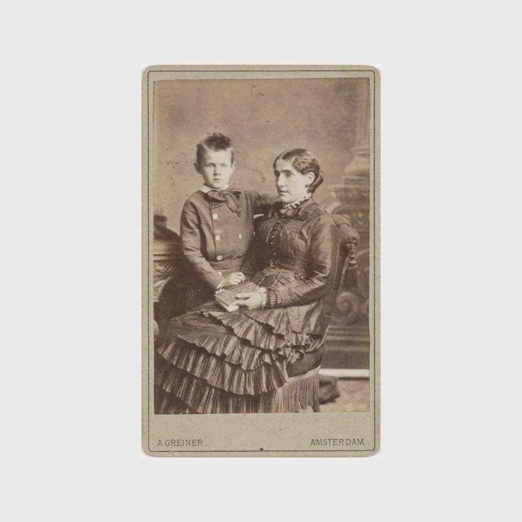 Kee Vos-Stricker and her son Jan