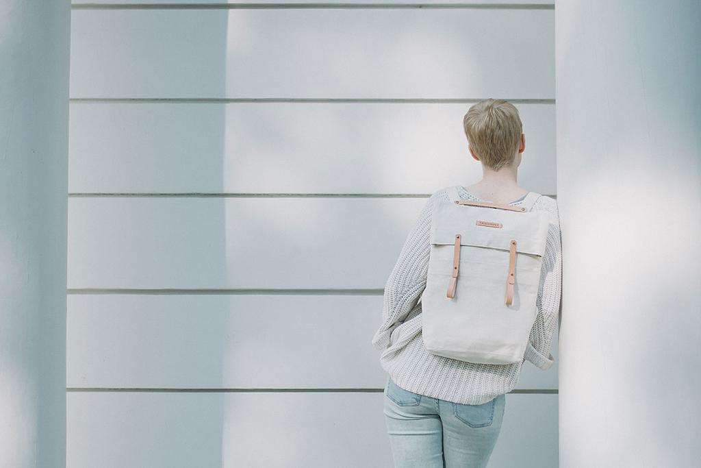 minimalism in clothing