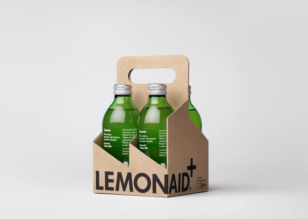 Картонный переносной холдер Lemonaid на четыре зелёные стеклянные бутылки лимонада