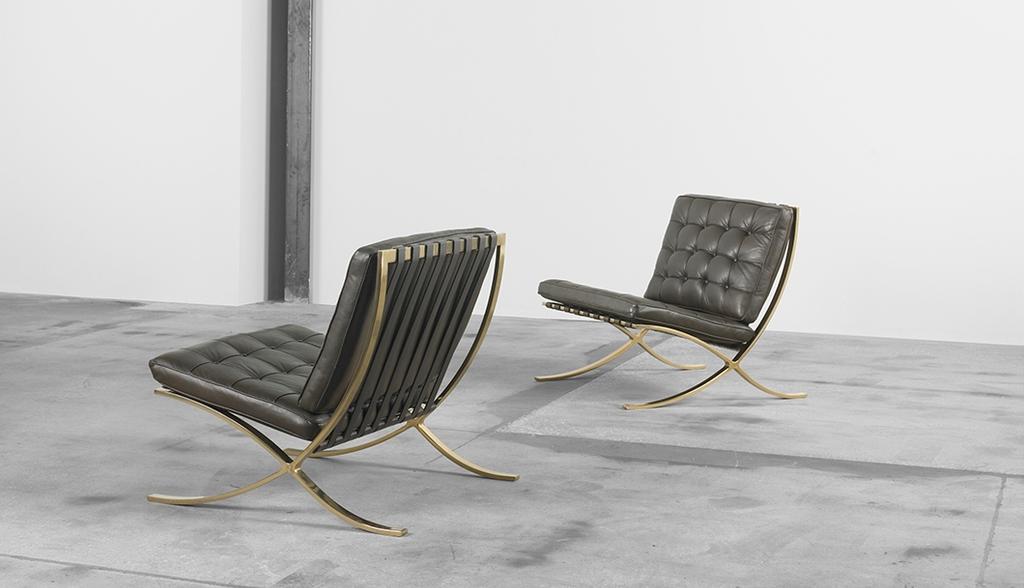 Mies Barcelona Chair Knoll
