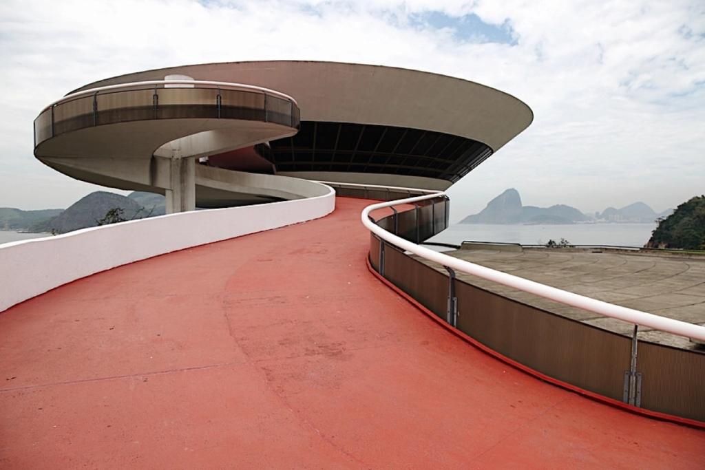 The Museum of Contemporary Art in Niterói, its soaring bowl-like form and red access ramp