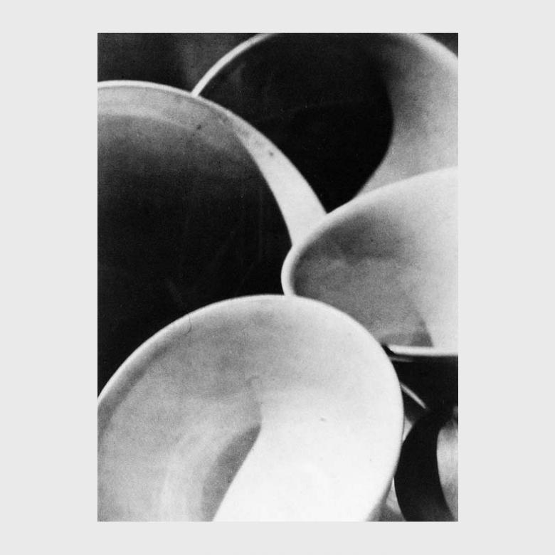 Stieglitz's black-and-white photograph: an abstraction of curved bowl-like forms