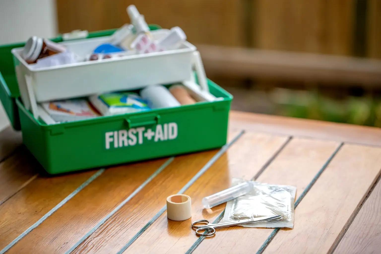 Featured image for: Simple first aid steps everyone should know