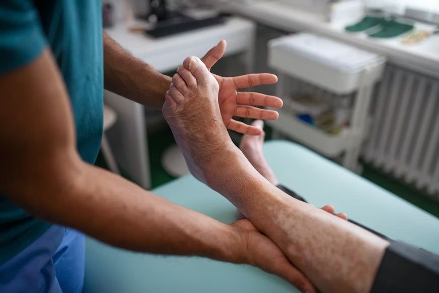 Featured image for: Find the Best Rheumatologists Nearby – Reviews & Affordable Costs