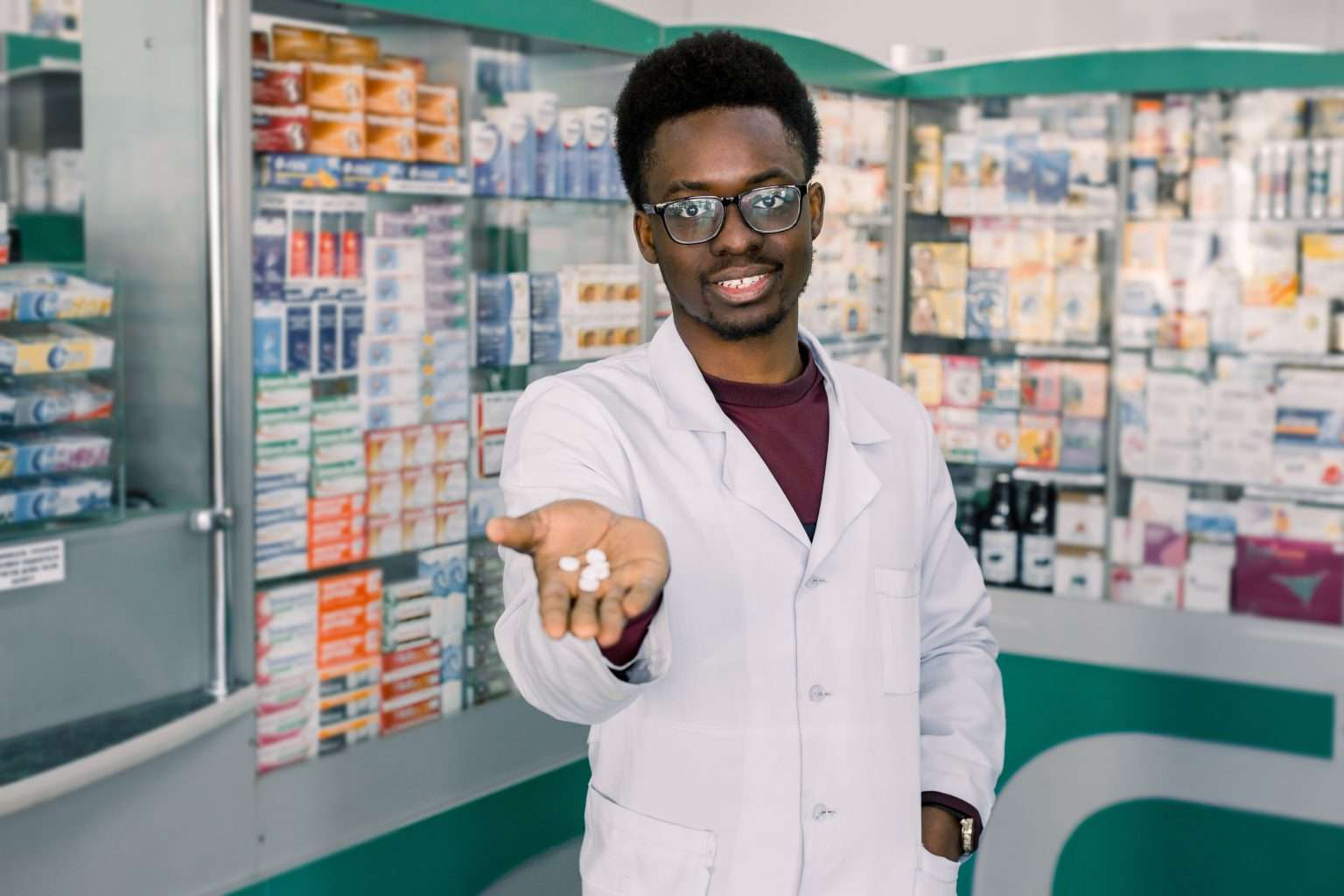 Featured image for: How to Avoid Fake Medications and Pharmacies