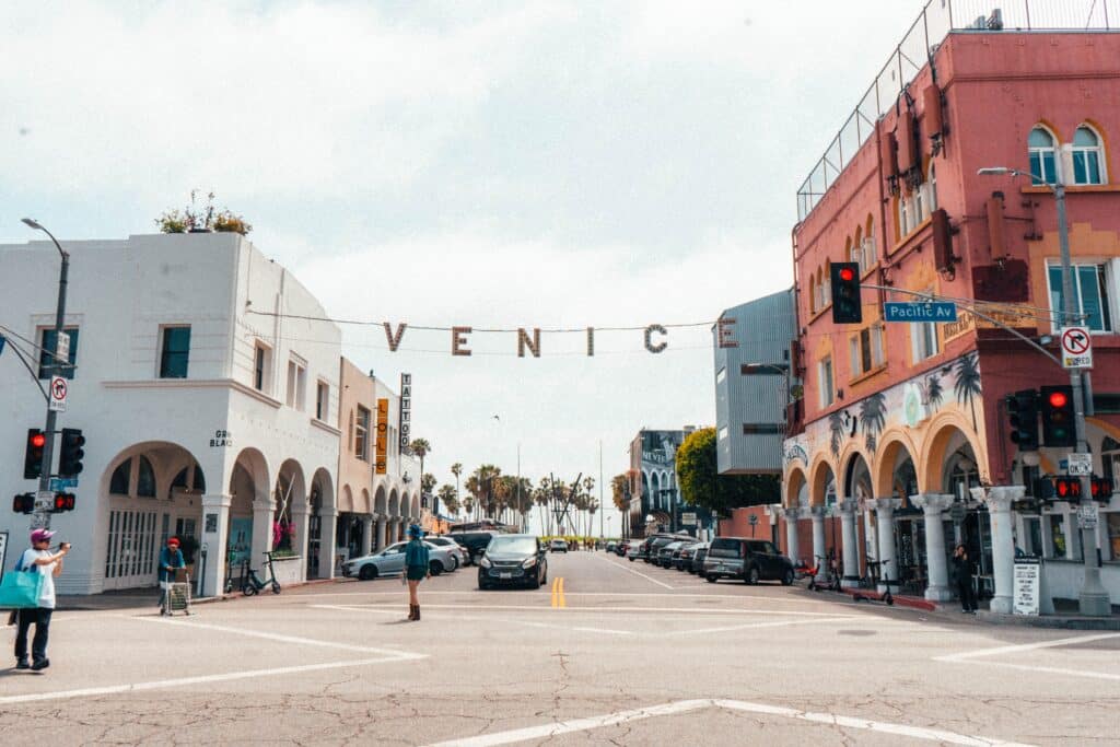 Five Big Reasons why People are Fleeing California
