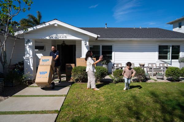 Full Service, Hybrid or DIY: Which Move Is Right for You?